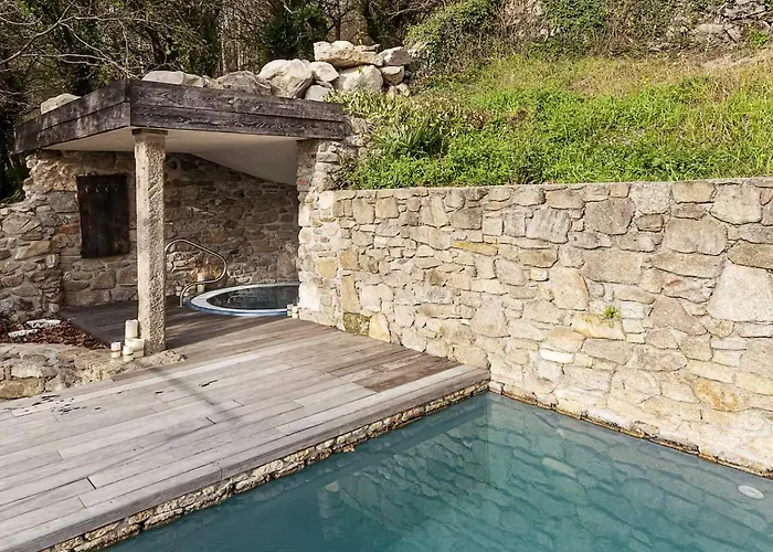 Casa de Férias Casa Do Cebro Casa Con Piscina Y Jacuzzi Privados Santiago de Compostela